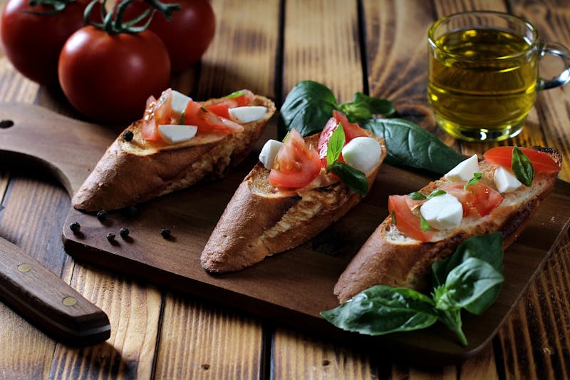 Bruschetta with tomato and basil on toasted bread